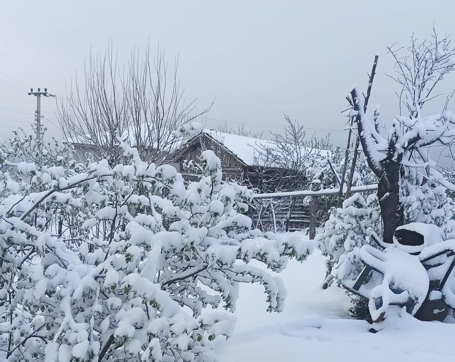 NİSAN AYINDA KAR SÜRPRİZİ