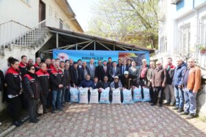 ÜRETİCİLERE HİBE DESTEKLİ TOHUM DAĞITIMI