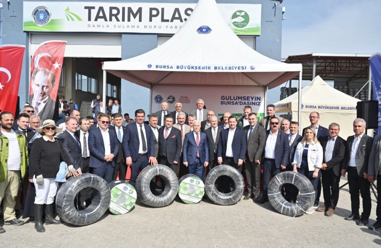 ÜRETİCİLER SULAMA BORULARINA KAVUŞTU