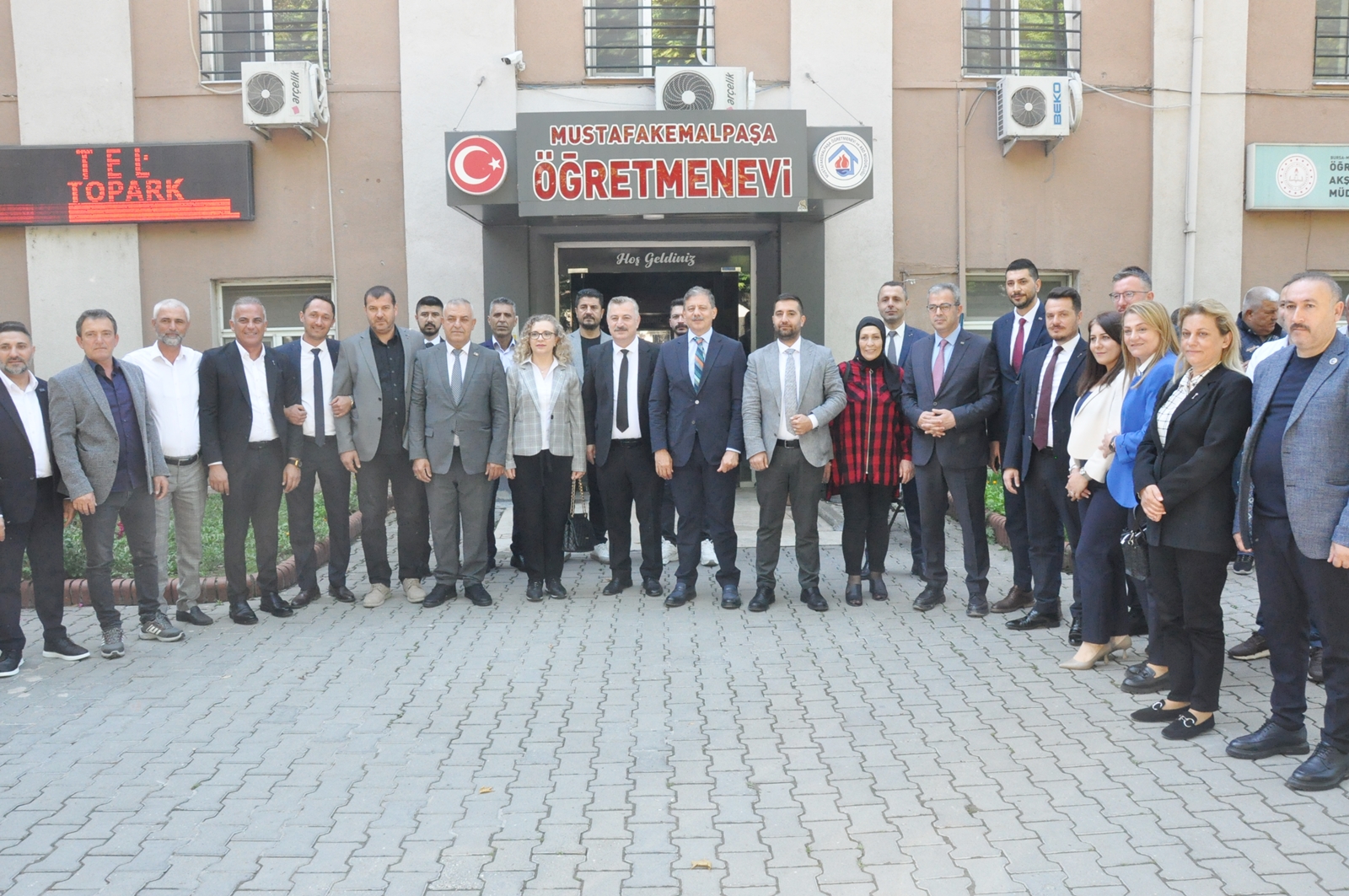 ANAHTAR PARTİ’DEN MUHTAR VE STK BULUŞMASI