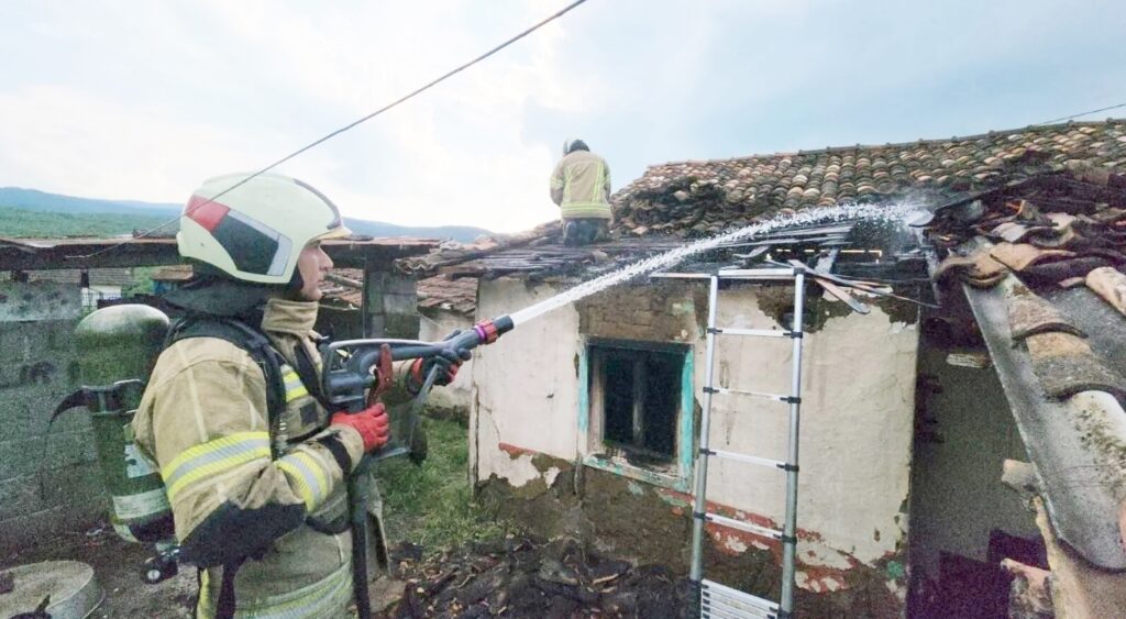 ELEKTRİK VERİLİNCE YANGIN ÇIKTI