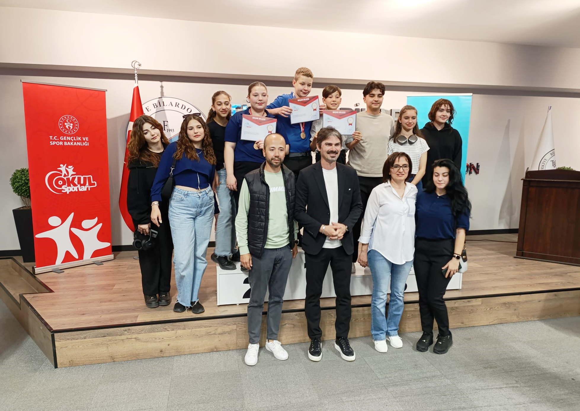 BİLARDOCULAR OKUL SPORLARI’NA DAMGA VURDU