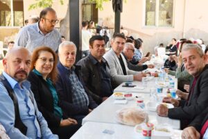 GÖNÜLLER MAHALLE HAYIRLARINDA BULUŞTU