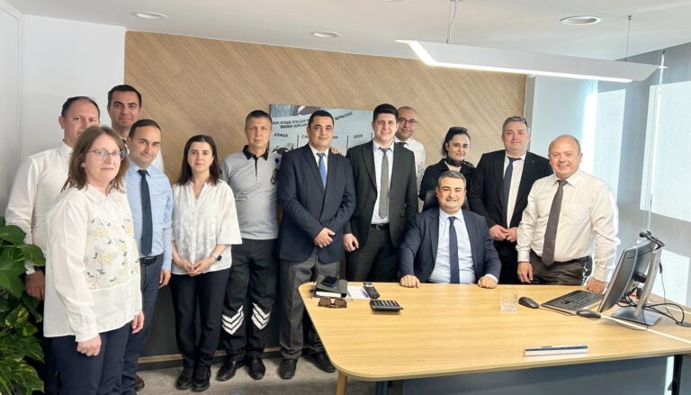 HALKBANK ŞUBESİ’NDE MUTLU VEDA