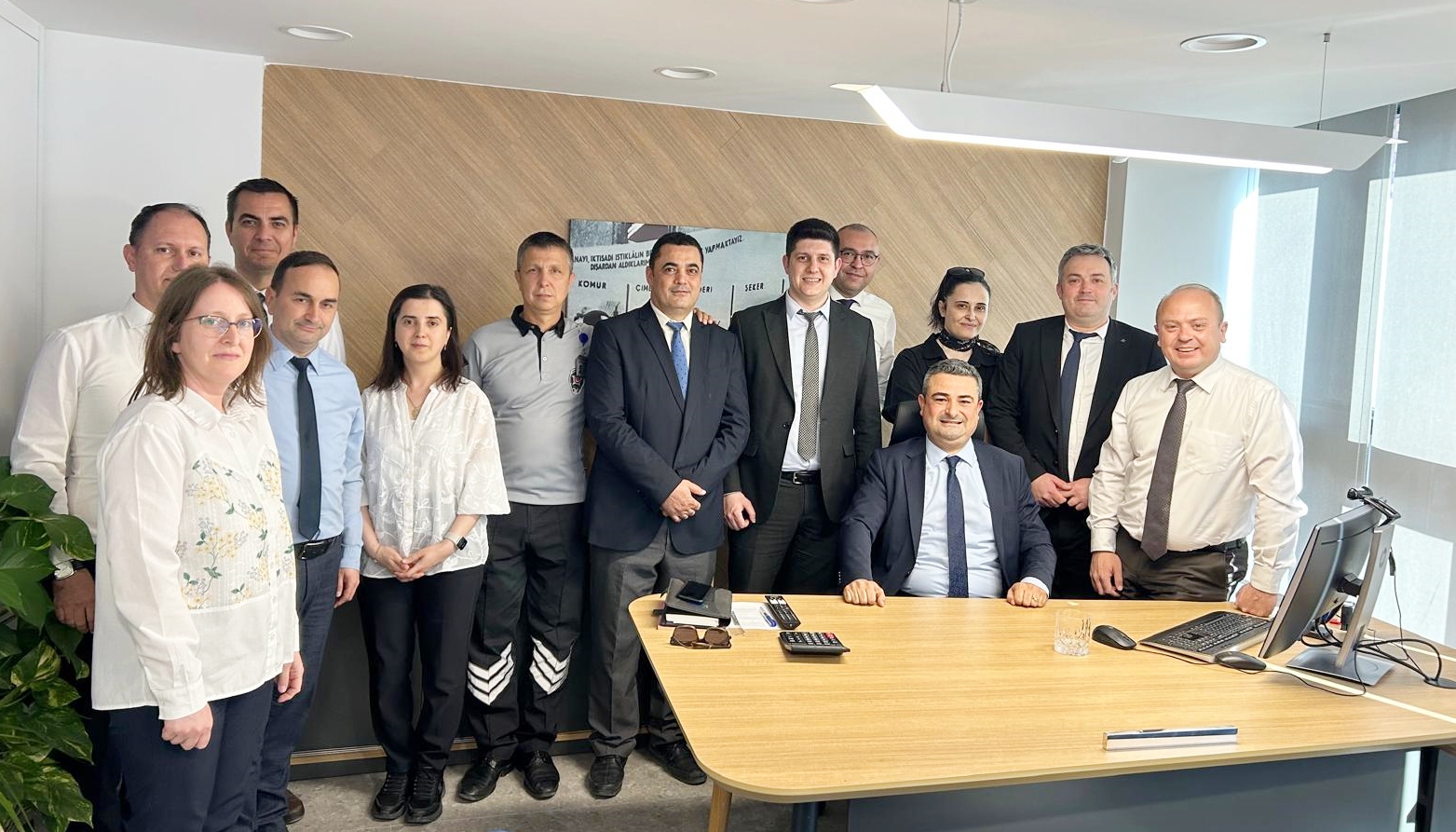 HALKBANK ŞUBESİ’NDE MUTLU VEDA