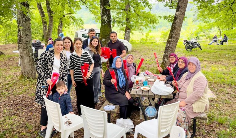 KESTELEKLİ ANNELERE ÖZEL KUTLAMA