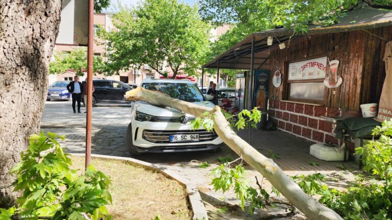 ÖĞRETMENEVİ’NDE FACİADAN DÖNÜLDÜ