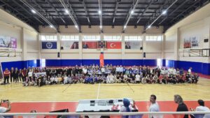 OKUL SPORLARI’NDA ÖDÜLLER SAHİPLERİNİ BULDU