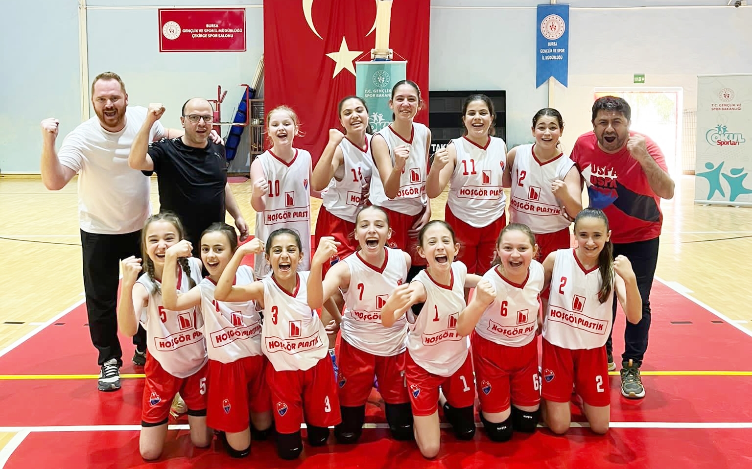 PAŞA’NIN KIZLARI LİDER ÇIKTI, HEDEFE KİLİTLENDİ