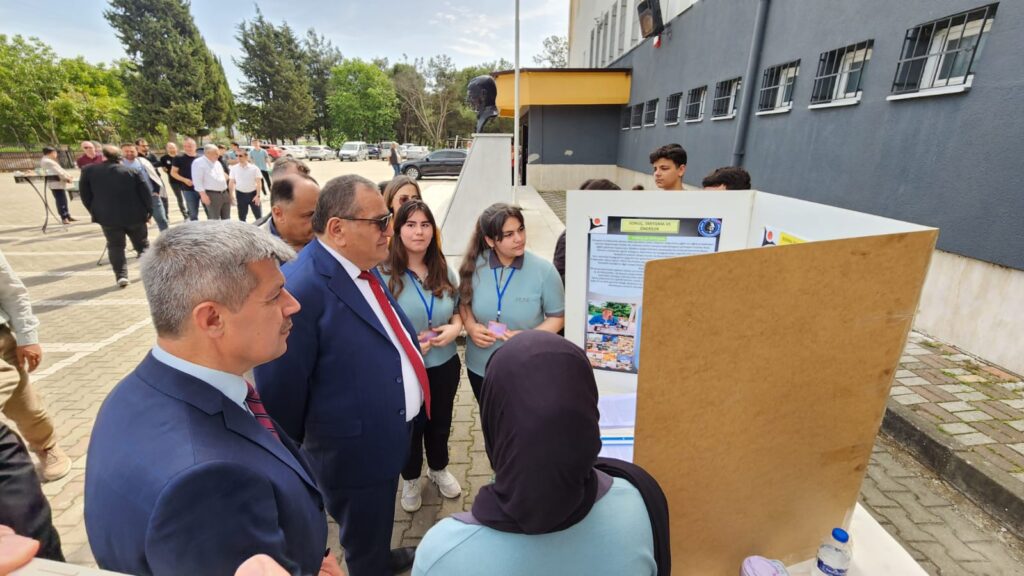 SEDAT KARAN’LI ÖĞRENCİLERDEN BİLİMSEL SERGİ