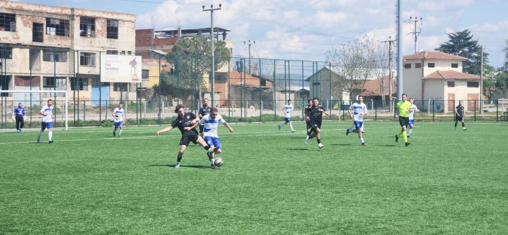 AMATÖR’DE ZORLU PAZAR