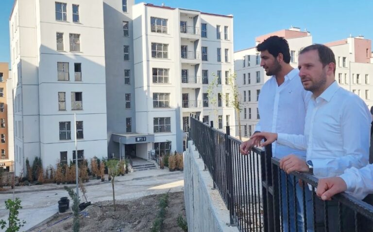 KILIÇ’TAN LALAŞAHİN TOKİ SAHİPLERİNE MÜJDE