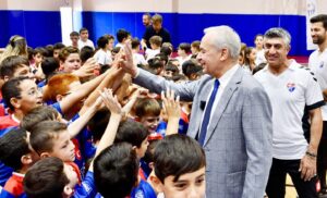 YAZ SPOR OKULLARINDA SERTİFİKA HEYECANI