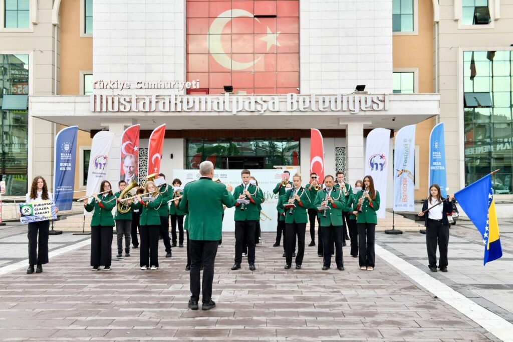 BOSNA BANDOSU’NDAN MÜZİK ŞÖLENİ