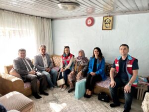 SYDV ÜYELERİNDEN YAŞLILARA SAYGI ZİYARETİ