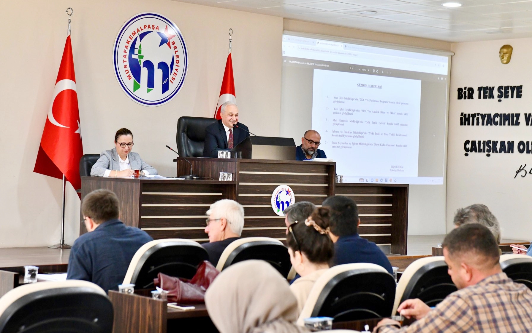 BELEDİYE MECLİSİ 2025’E KAPANIŞ YAPIYOR