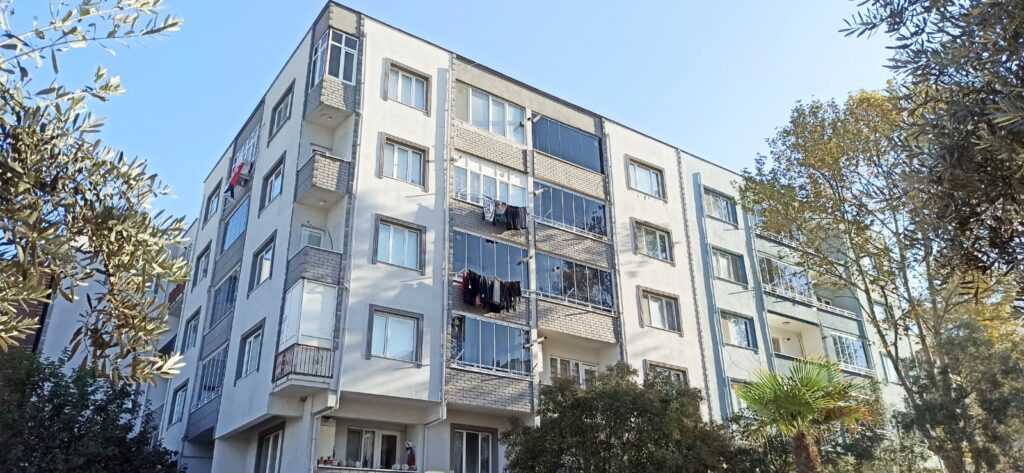 YAPGÖR APARTMANI KISMEN TAHLİYE EDİLDİ