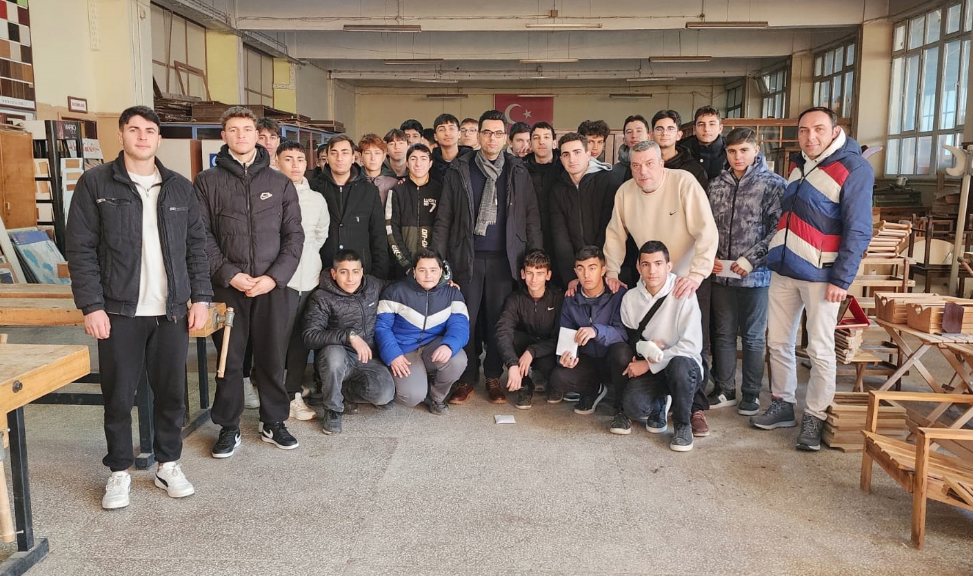 GENÇ USTALARA BAŞARI BONUSU