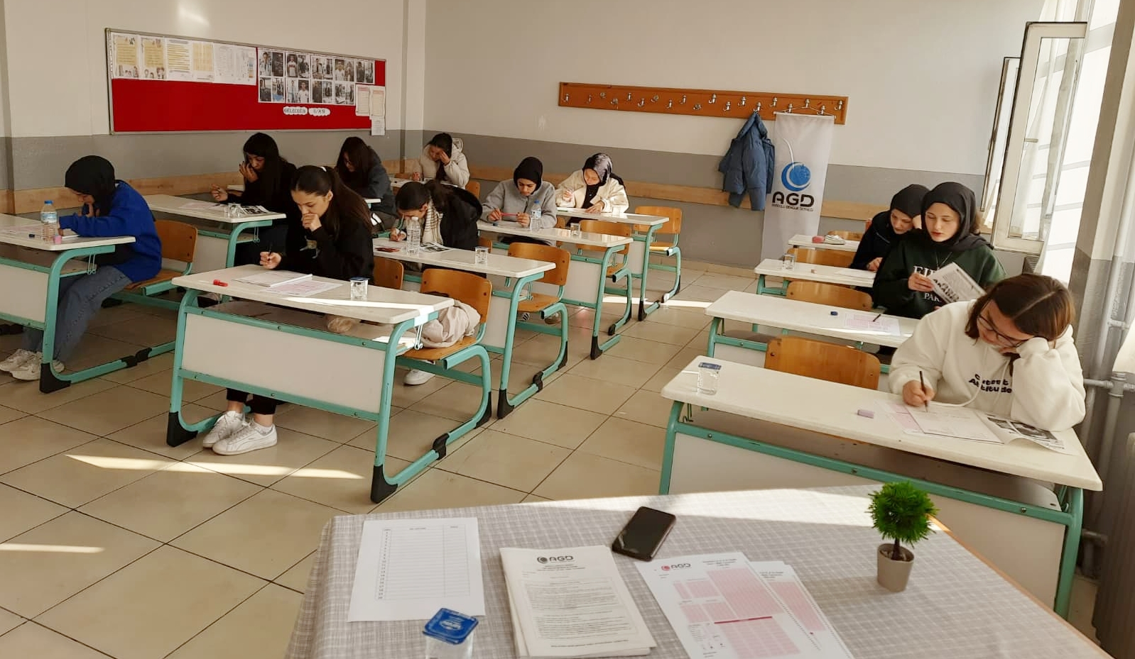 GENÇLER ‘SİYER-İ NEBİ’ BİLGİSİYLE YARIŞTI