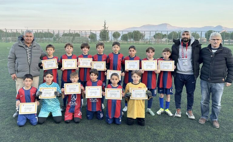 MİNİK KRAMPONLARDAN COŞKULU FİNAL