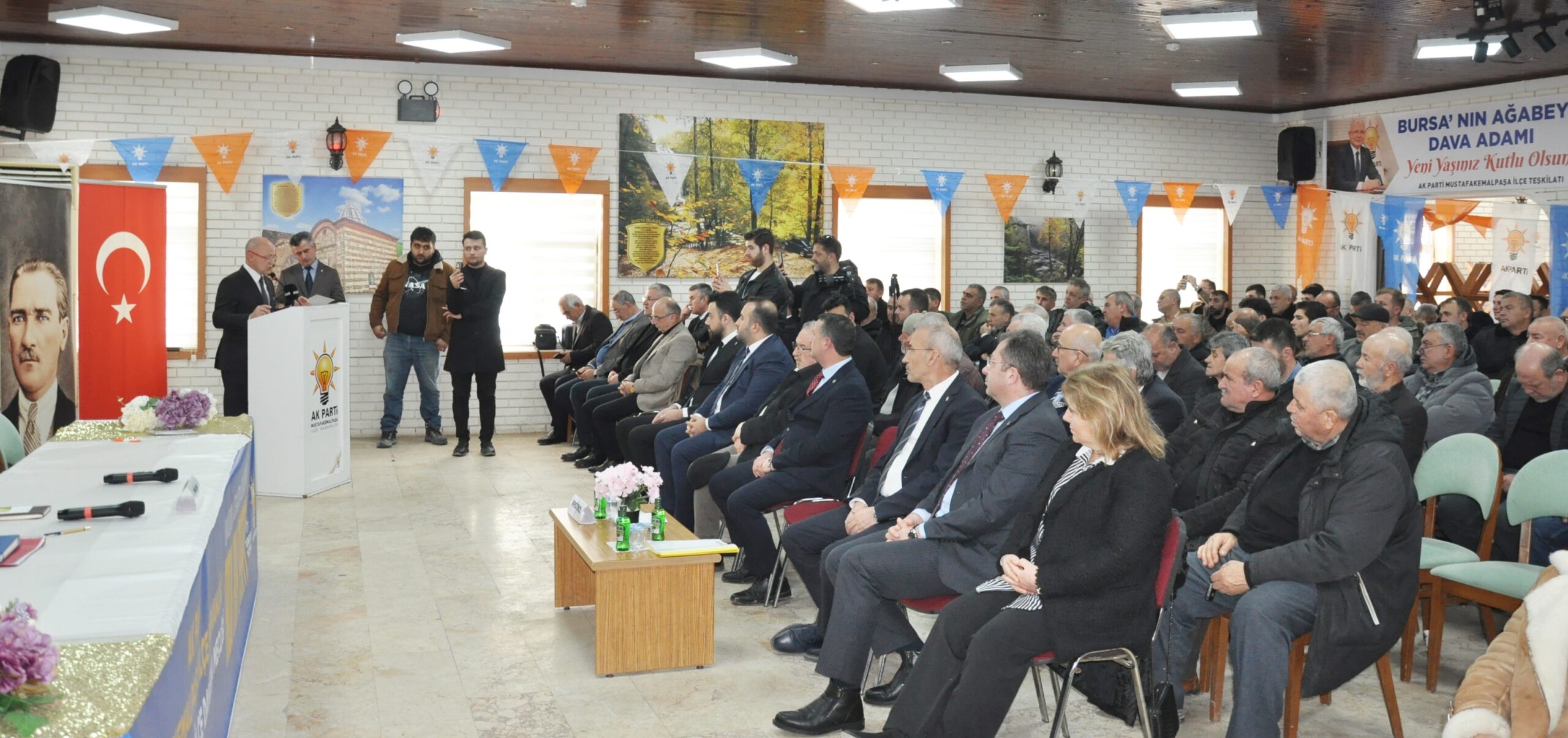 AK PARTİ’DE DANIŞMA BULUŞMASI