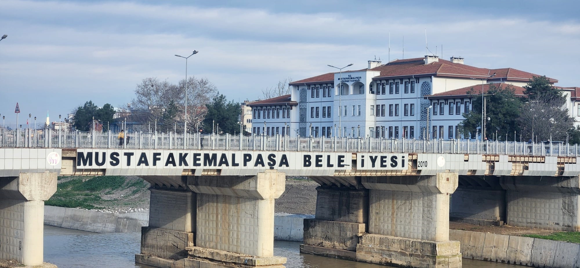 KÖPRÜLERİ KİM, NE ZAMAN ONARACAK?