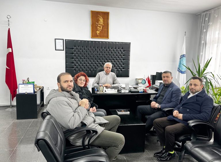 ÜNİVERSİTEDE EĞİTİM MASASI