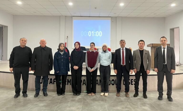 BİLGİ YARIŞMASINDA BİRİNCİLİK KIZ İMAM HATİP’İN