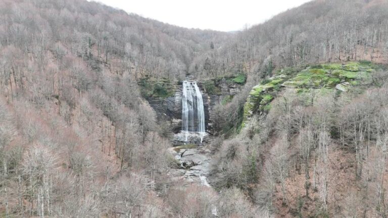 KARLAR ERİDİ, SUUÇTU COŞTU