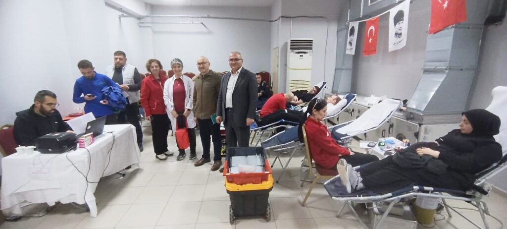 OKULLARDAN KAN BAĞIŞINA BÜYÜK DESTEK