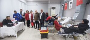 OKULLARDAN KAN BAĞIŞINA BÜYÜK DESTEK