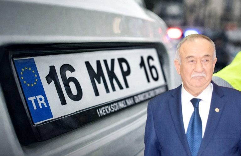 KURALSIZ PLAKAYA GEÇİT YOK