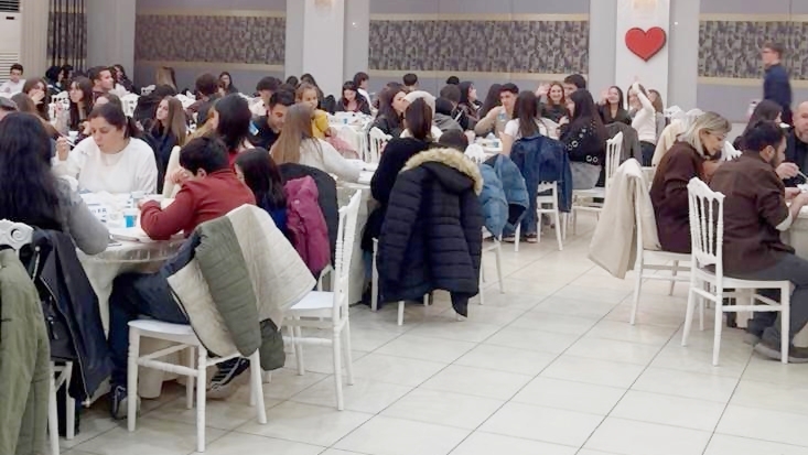 RAMAZAN’IN BEREKETİ TOKİ AYAS BEY’DE PAYLAŞILDI