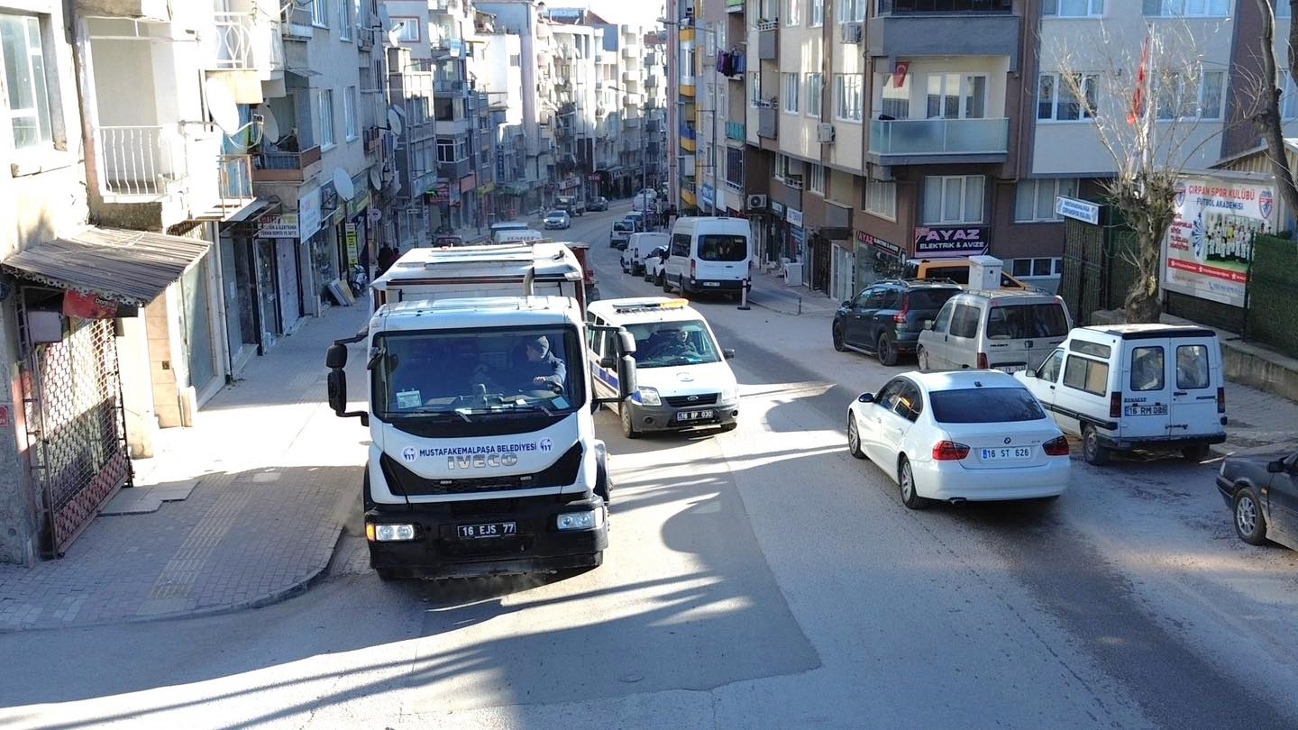 CADDELER BAYRAMA HAZIRLANIYOR