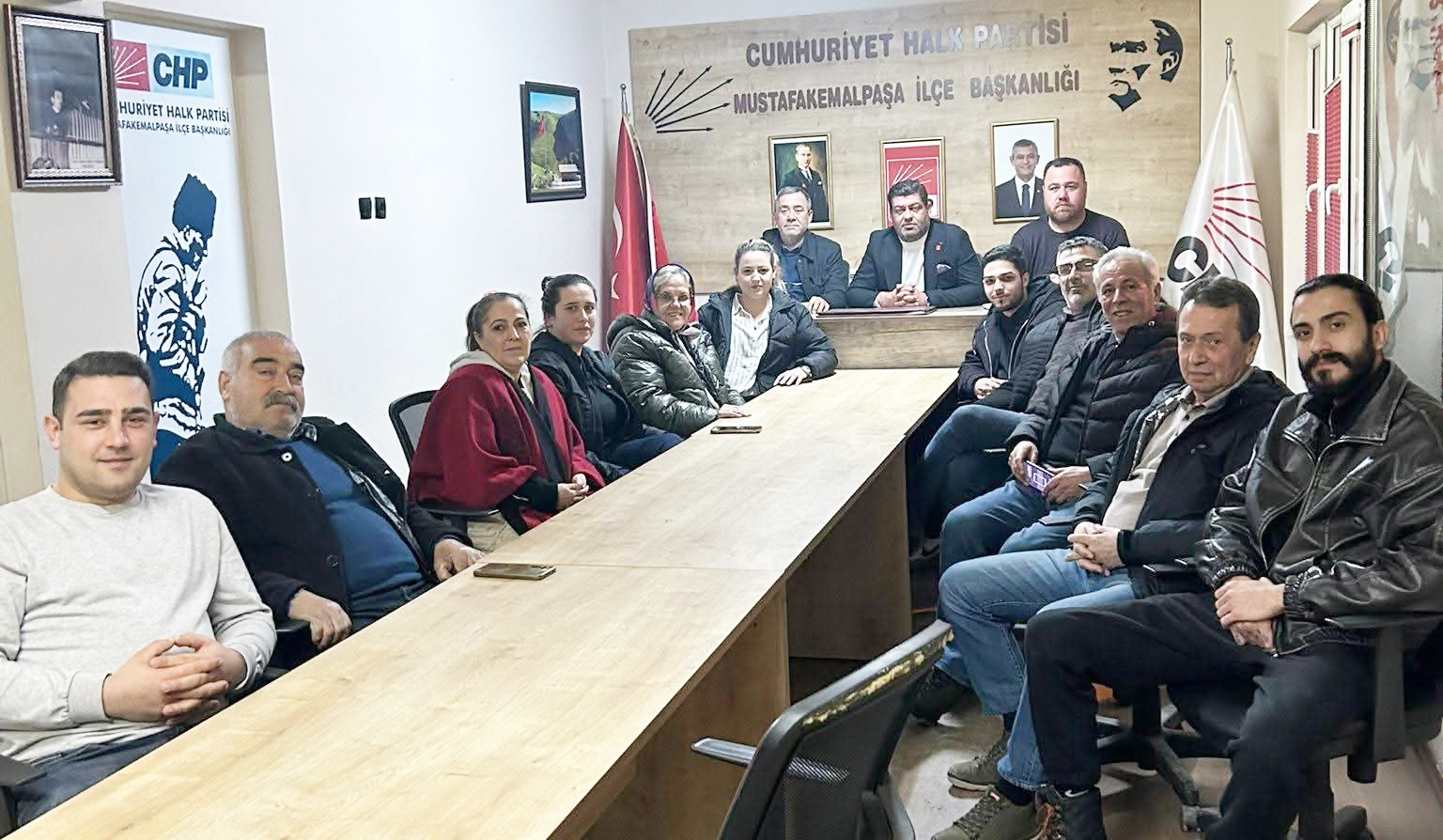 CHP’DEN VANDALLIĞA VE TROLLEĞE SERT ÇIKIŞ