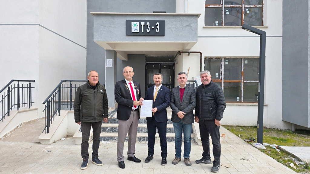 GAZİYE ANAHTAR, CHP’YE SERT MESAJ